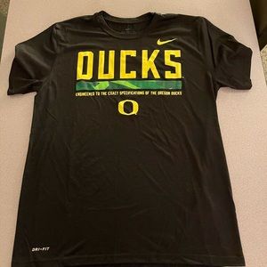 Men’s Oregon ducks tshirt